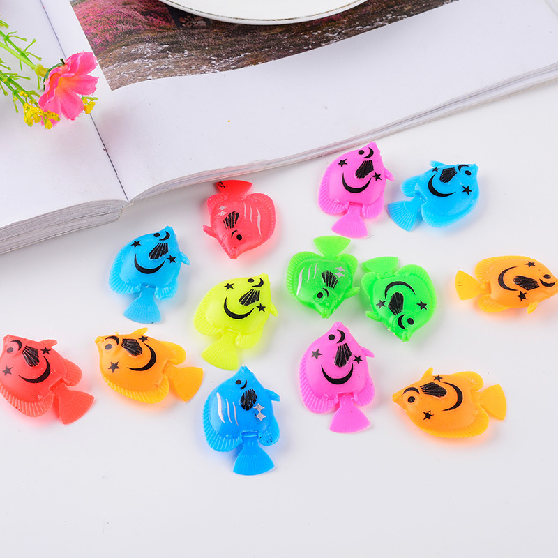 仿真鱼水球鱼缸装饰 浮在水面扭蛋配件彩色塑料3.5CM戏水鱼浮水鱼