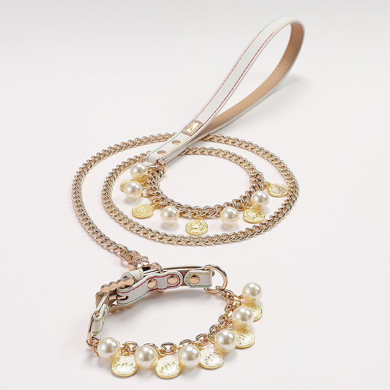 Dog imitation pearl necklaces, pet soft clay balls, steel wire rope traction straps, cat and dog necklaces, pet supplies