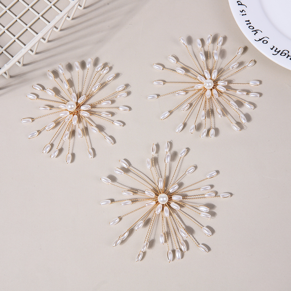 Hand-woven pearl flower clothing accessories, retro copper wire brooches, hat ornaments, silk pendant accessories, DIY hair accessories