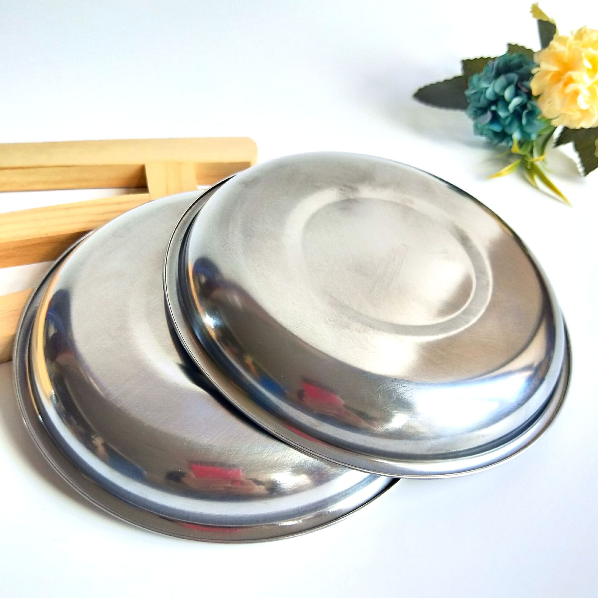 16-round metal plates, vegetable plates, steel vegetable plates, metal plates, 2-yuan store wholesale supply Item Picture