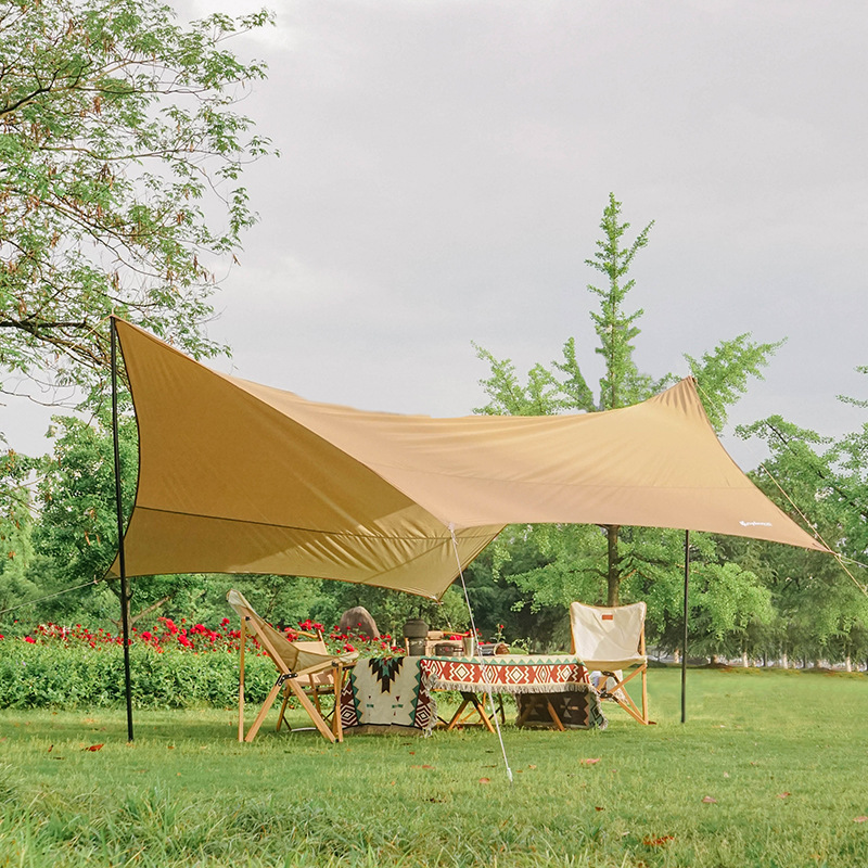 Xanoduji hexagonal canopy silver-coated, sun-proof, rainproof, wind-resistant, camping beach tent, canopy and sunshade Application Scenario