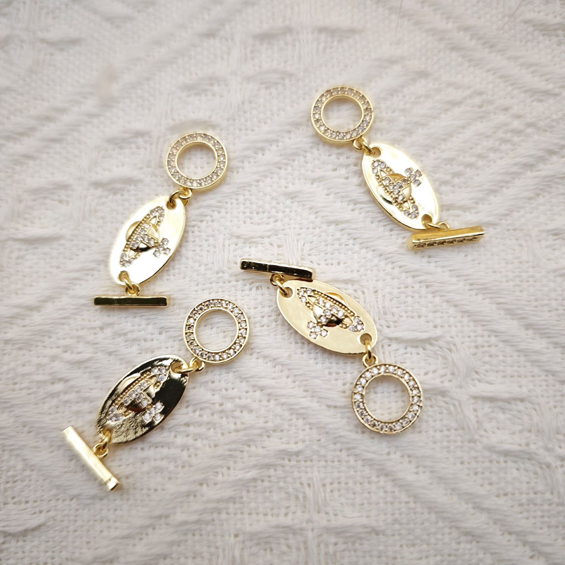 Color-preserving 18K real gold micro-inlaid Saturn connection buckle ot buckle diy accessory necklace bracelet material jewelry buckle details Picture