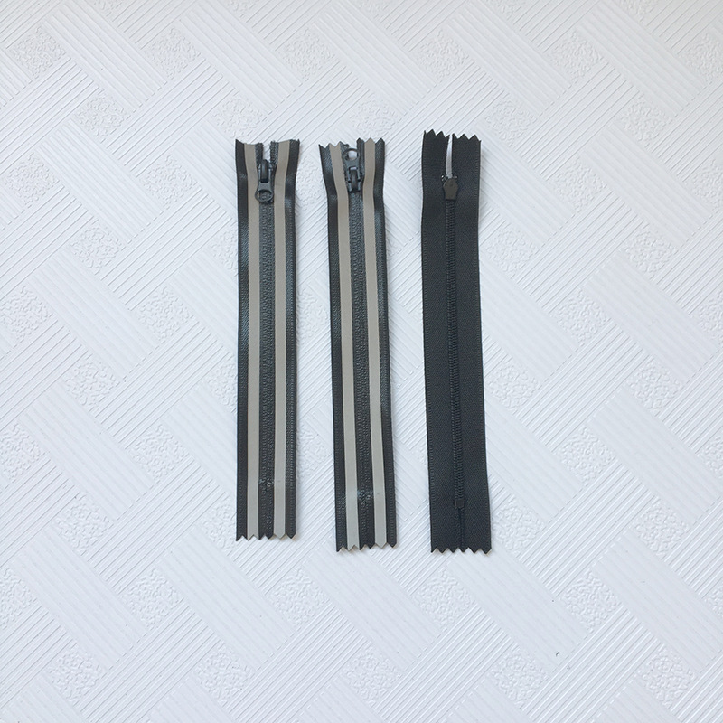 3号PVC防泼水条装服装拉链用于拉链袋门襟反光拉链可订其他尺寸