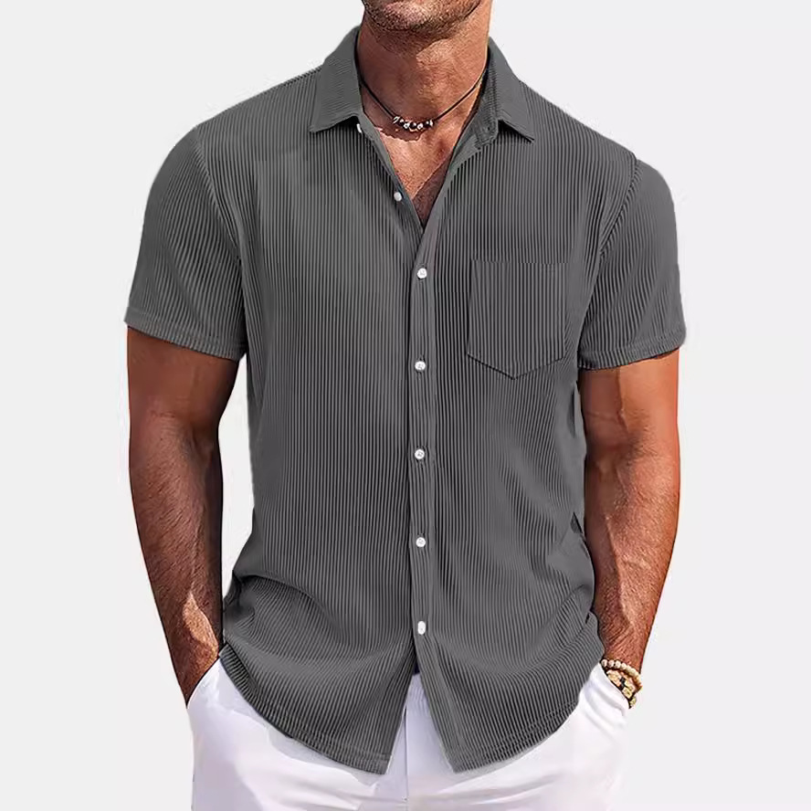 The new cross-border Amazon men's solid-color loose and comfortable vertical striped short-sleeved shirt is casual and versatile full figure