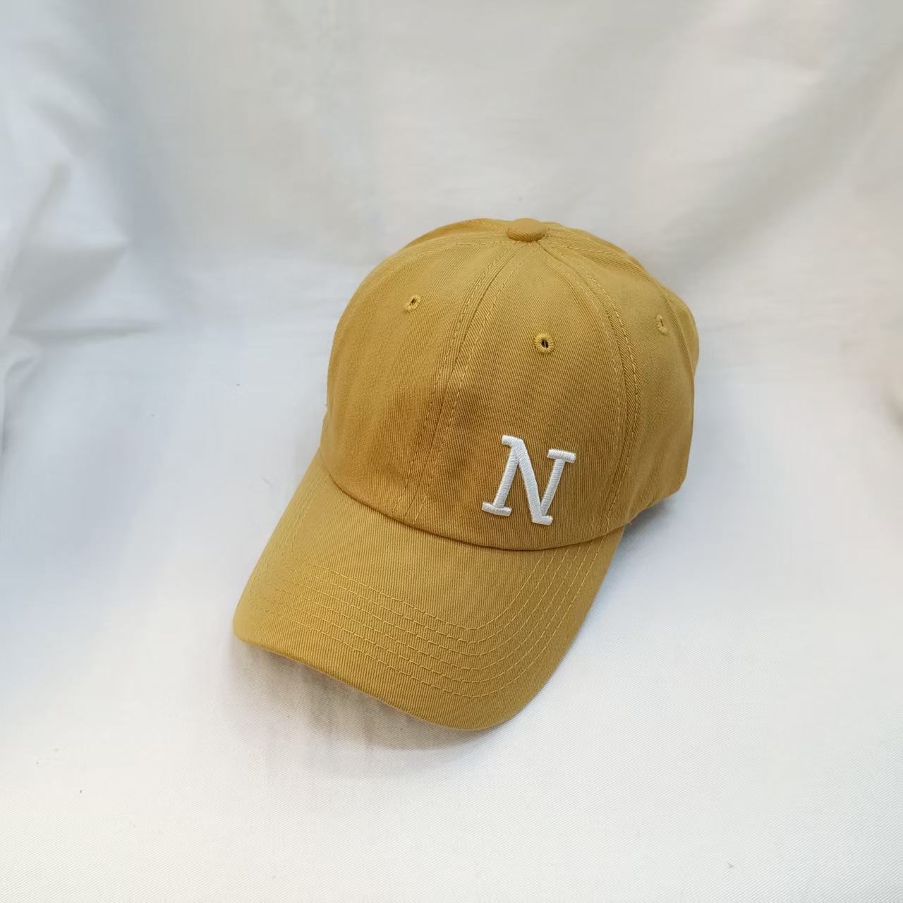 Korean N-letter embroidered high-end women's sun hats, children's summer sun protection baseball caps wholesale, baseball caps Application Scenario