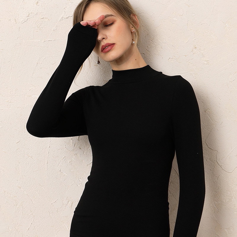The semi-high-neck base layer for women's autumn and winter 24 new style is made of German cashmere. It can be worn as a stylish inner layer and a fitted long-sleeved cashmere top as an outer layer Application Scenario