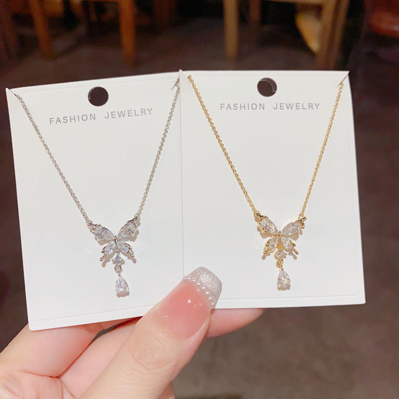 微镶锆石蝴蝶水滴项链轻奢时尚小众设计高级感颈链精致百搭锁骨链