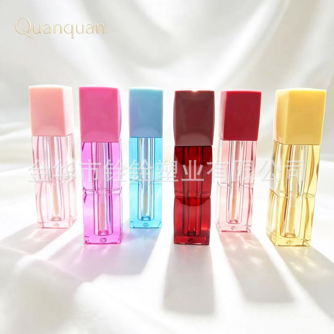 LG34 Lip gloss empty tube 4ML Square lip gloss and lip gloss bottle cap Cosmetics packaging material wholesale factory customization