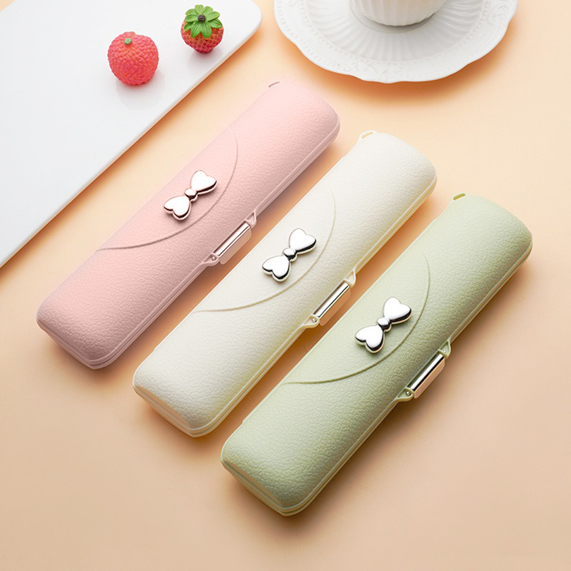 304 stainless steel portable tableware for students, high appearance level, bow-shaped leather-textured tableware box, spoon, fork and chopsticks set Specification image