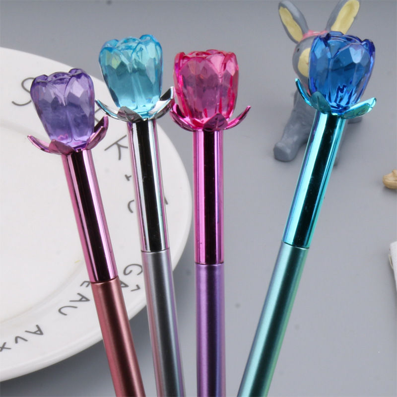 P-1717 Metal Crystal Rose Gel Pen, metallic pen barrel, small flower pen cap, black water-based pen Application Scenario