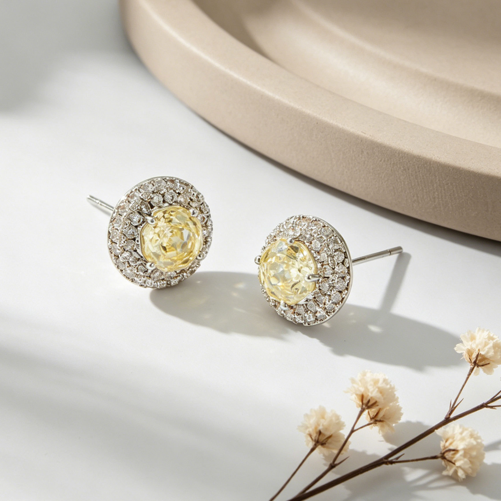 Light luxury and high-end rose-cut stud earrings, copper alloy double-layer micro-inlaid round earrings, s925 silver needle versatile women's earrings details Picture