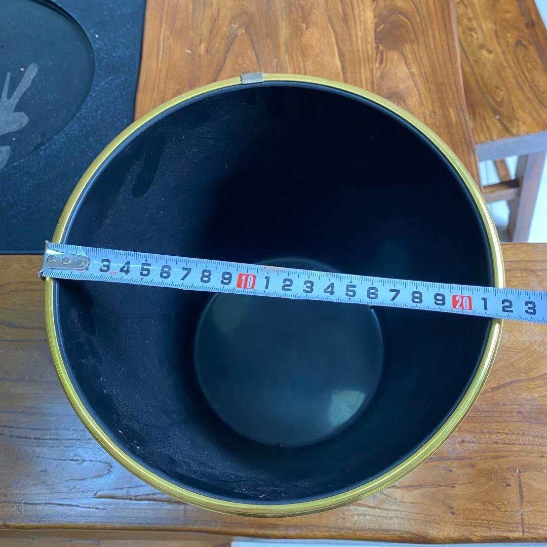 垃圾桶/智能垃圾桶/迷你垃圾桶/义乌市兴泉百货/带轮垃圾桶白底实物图