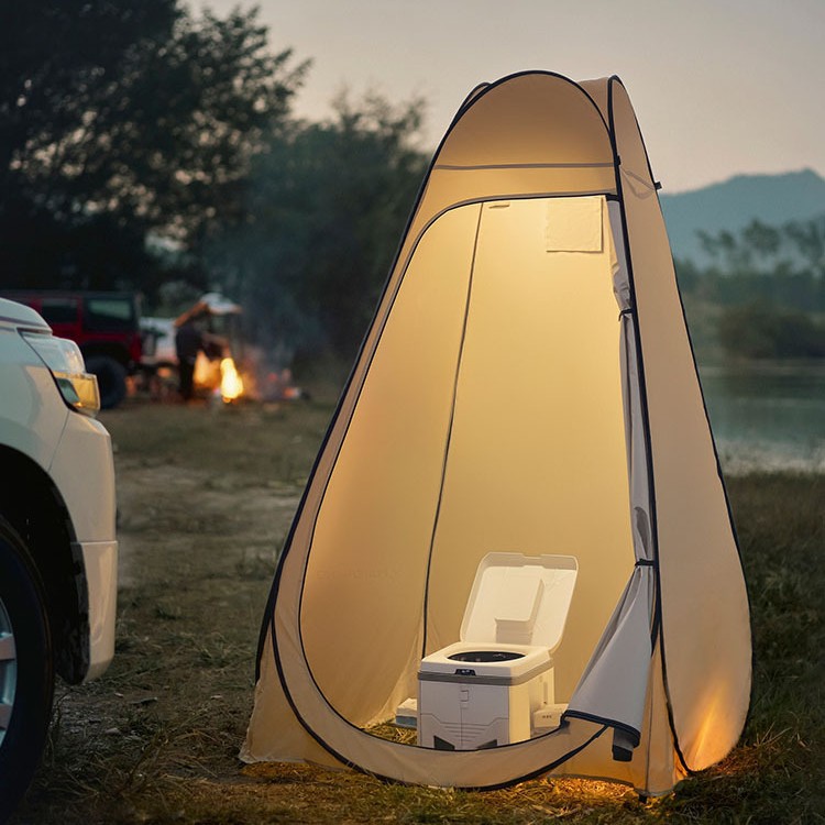 New cross-border folding toilet, vehicle-mounted emergency camping toilet stool, adult portable anti-odor outdoor RV toilet Application Scenario
