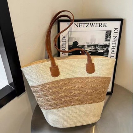 Cross-border handmade straw woven bag, summer fresh women's bag, large capacity and elegant woven hand bag, shoulder bag, armpit bag, beach bag, straw woven bag Application Scenario