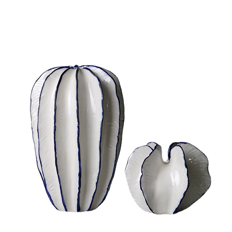 مصنع الهدايا الجديد في فندق آند آند آند غوان، غرفة الرسم Item Picture