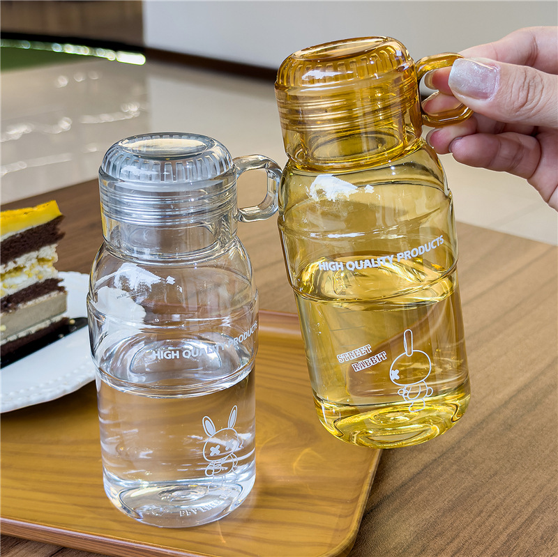 Alto aspecto horizontal carta handle deportes taza de agua de plástico portátil al aire libre con correa transparente graduado Tritan taza resistente a altas temperaturas Specification image
