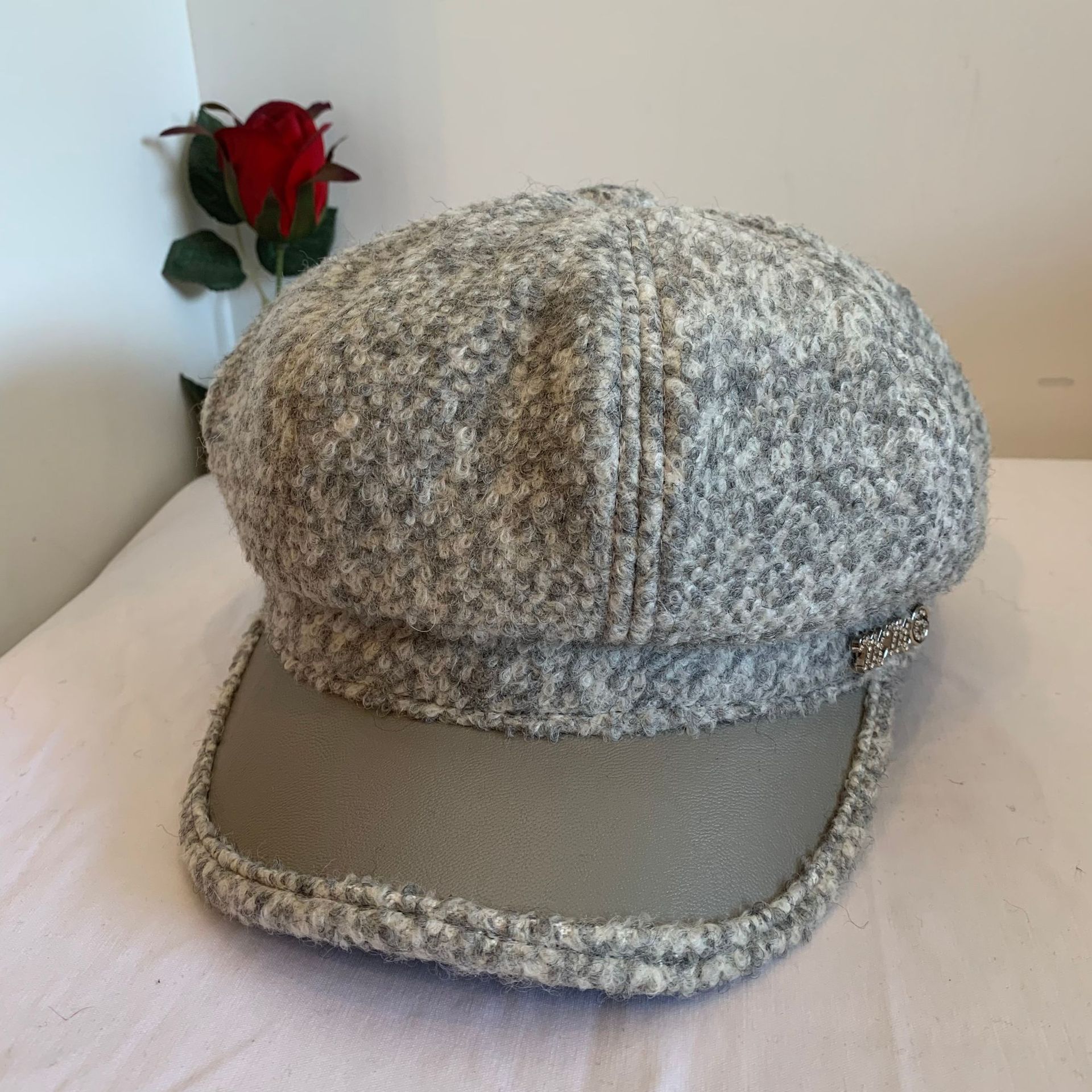 帽子/草编帽胚/鸭舌帽/贝雷帽/棒球帽白底实物图