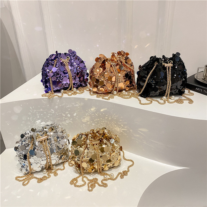 Cross-border large sequin, trendy, individualized and stylish, large-capacity chain, summer drawstring, crossbody, single-shoulder, evening hand-held bucket bag, sequin hand bag, tote bag, handbag, hand-held crossbody bag, fringed women's bag, single-shoulder handbag, sequin bag