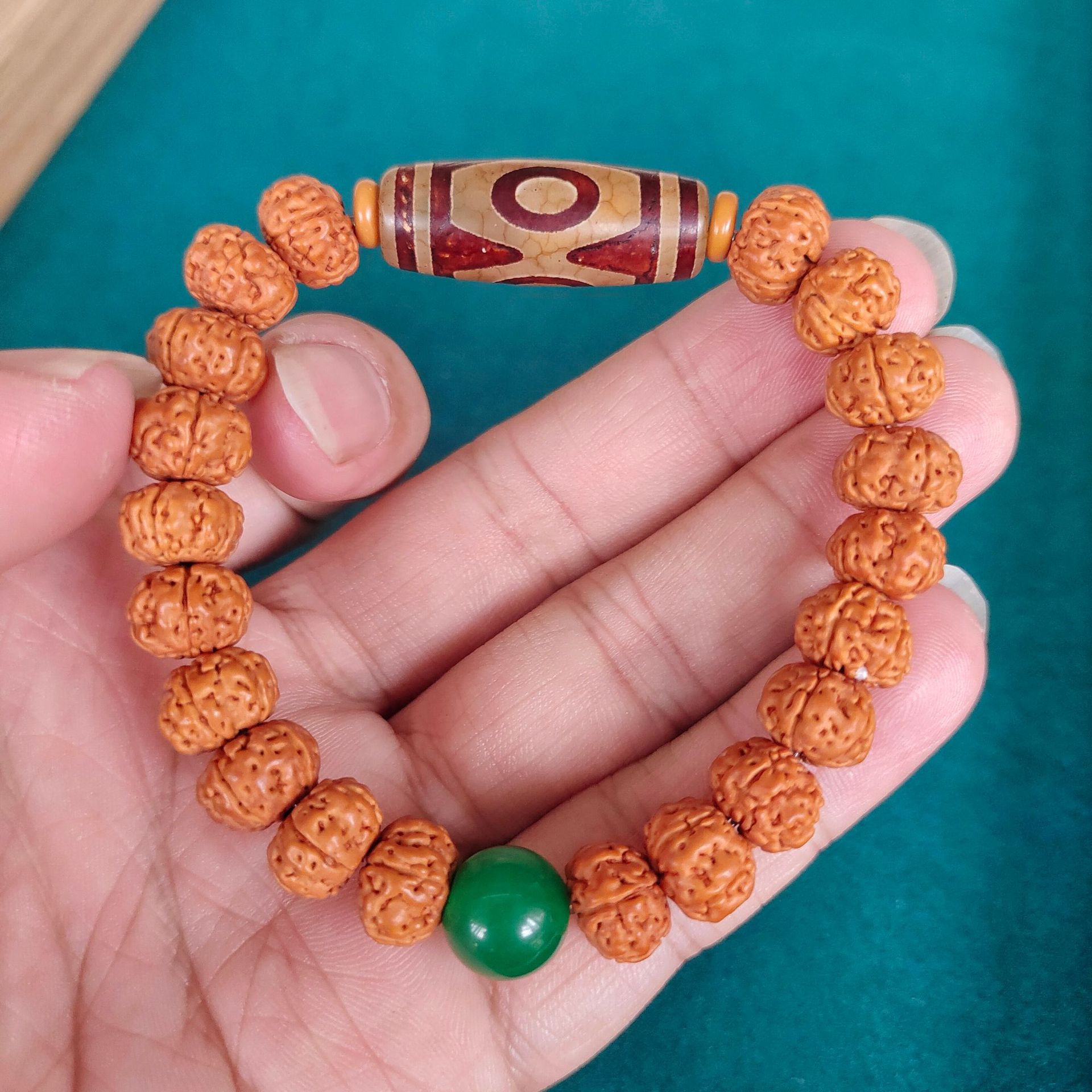 Natural small diamond Bodhi bracelet paired with agate three-eyed sky beads bracelet, men's plate playing with prayer beads featuring "Burst Flesh diamond Bodhi seeds" Specification image