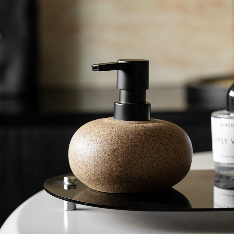 Wabi-sabi style rough earthenware press bottle, hotel and homestay lotion bottle, shampoo, body wash, hand sanitizer, conditioner portioned bottle details Picture