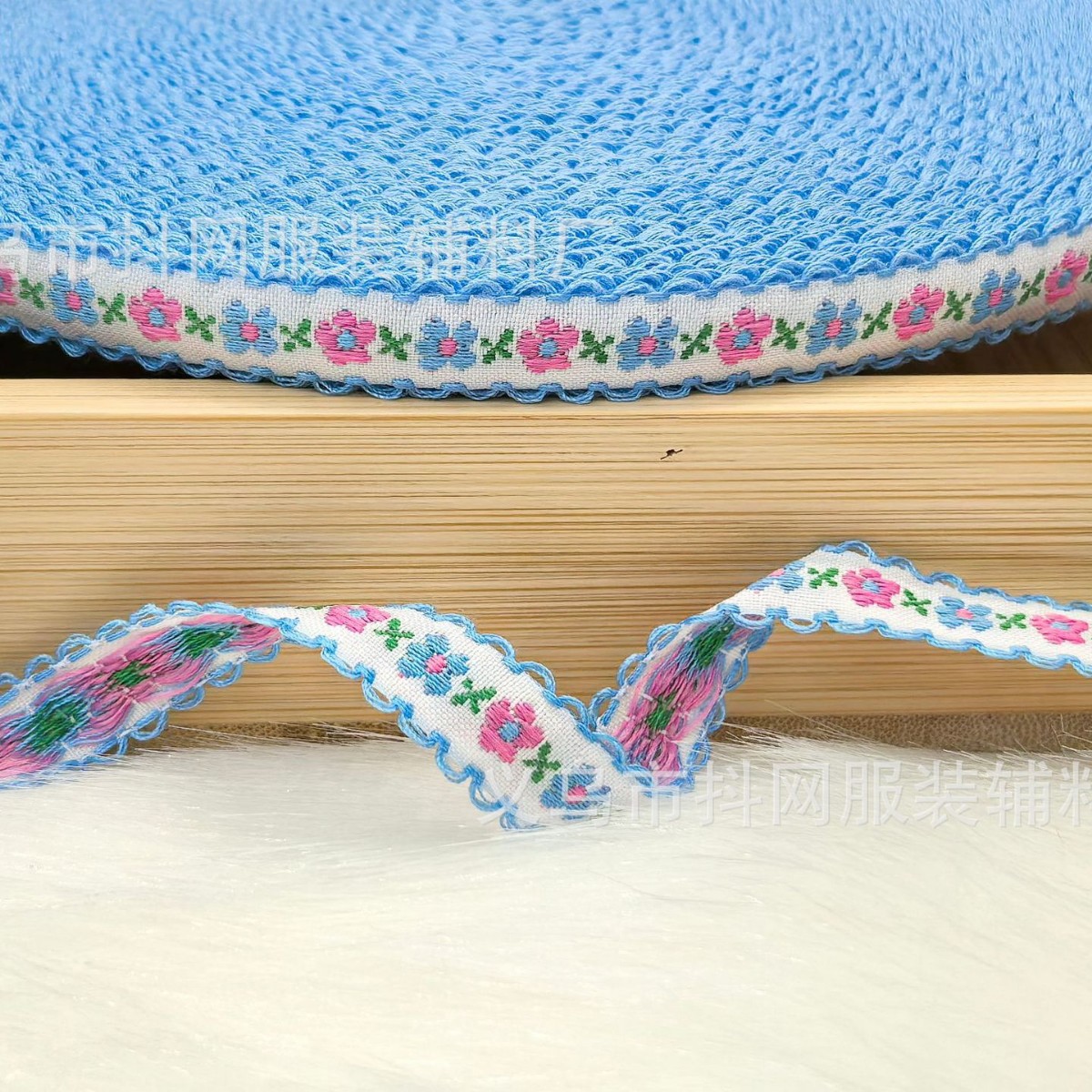 1.2cm Broken flowers and trees by the ear, pastoral fresh style, jacquard embroidery webbing, DIY clothing accessories, accessories and ornaments Application Scenario