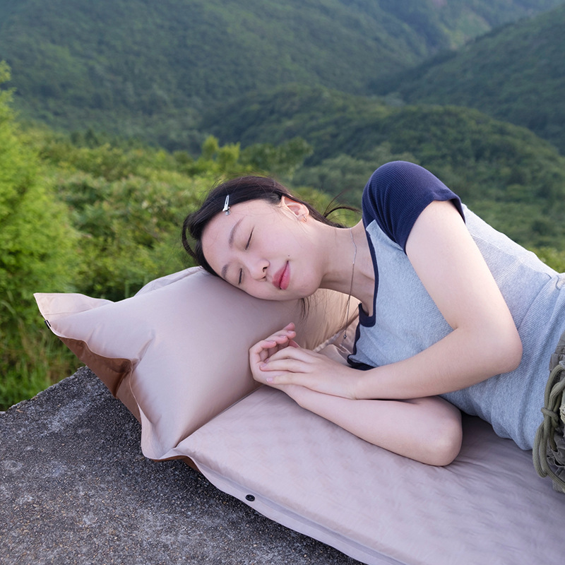 CHANODUG/ Chanodoji camping sponge folding inflatable bed Moisture-proof pad Camping outdoor tent Inflatable pad Application Scenario