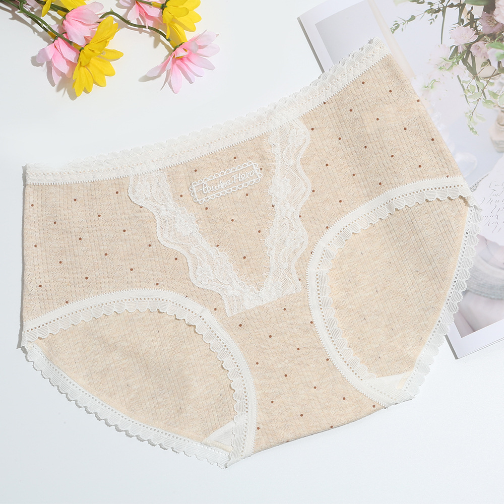 Pure cotton white polka dot lace fringed women's plus-size underwear is breathable, comfortable and soft Application Scenario