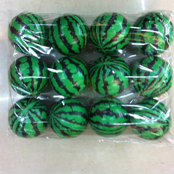 Factory direct sales: 6.3CMPU foam cartoon expression smiling face watermelon basketball full-color printed venting pet toy ball Specification image