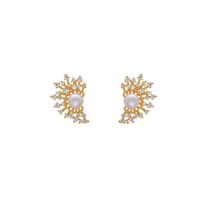 Hyacinth's fashionable, light luxury, super sparkling zircon geometric pearl stud earrings exude a unique and high-end charm for women. They are bestsellers in Douyin live streaming Item Picture
