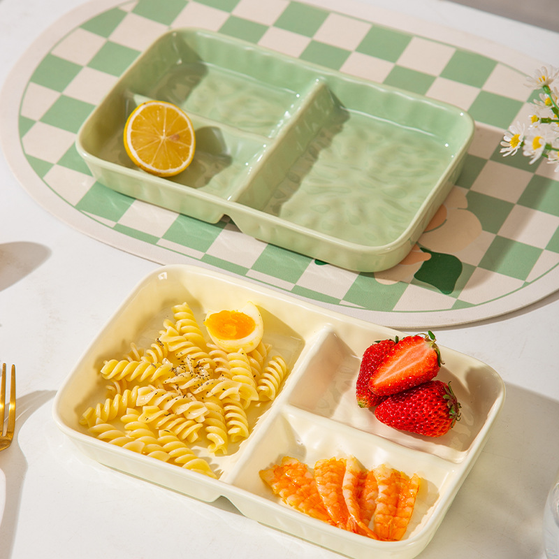 奶油风陶瓷早餐三格盘一人食餐具儿童分隔餐盘家用饭盘定量减脂盘细节图