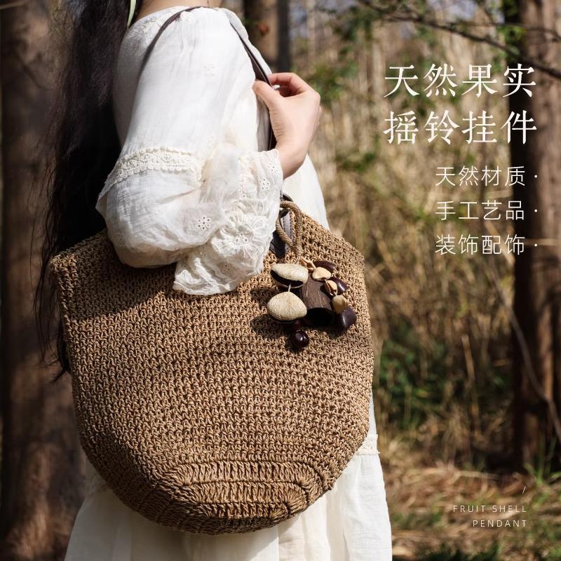 Duck tendon pendant, black fruit shell shoulder bag, full wish backpack, rattan bell pendant, fruit shell, Indonesian bell, fruit shell, sound therapy, oleander Specification image