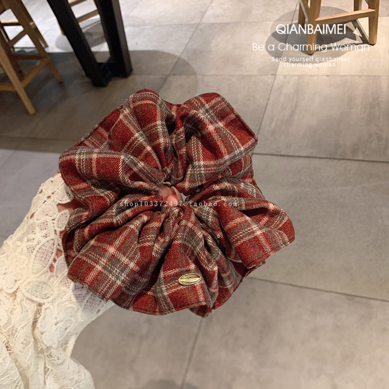 Zhao Lusi's same French high-end large intestine hair band, simple and elegant, versatile low ponytail bun hair rope autumn and winter accessories details Picture