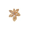 French retro, exquisite, fashionable, light luxury and high-end feel, full diamond maple leaf button brooch style, simple and individual, versatile, super dazzling brooch Application Scenario