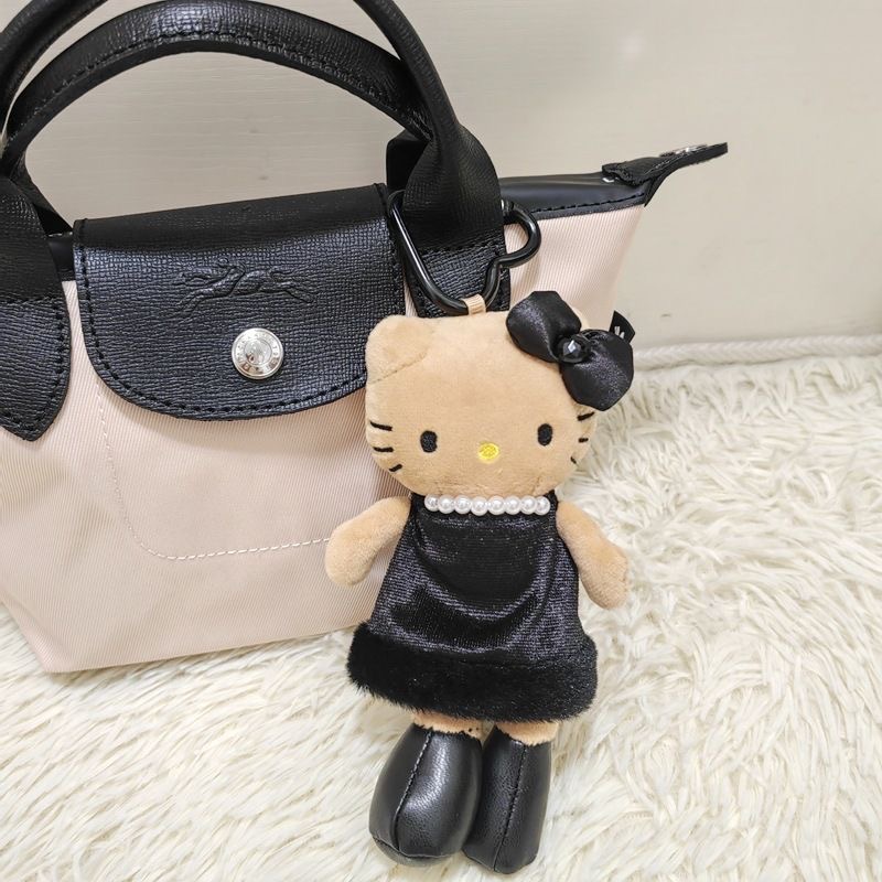Black skin long-legged noble lady kitty bag pendant, plush doll doll, backpack pendant, heart buckle bag, keychain Specification image