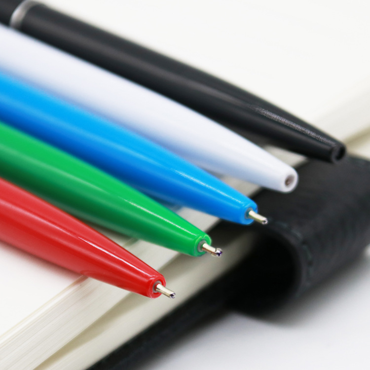 Yalong Cross-border best-selling colored pen barrel 0.7mm press medium oil pen ballpoint pen with blue ink Application Scenario
