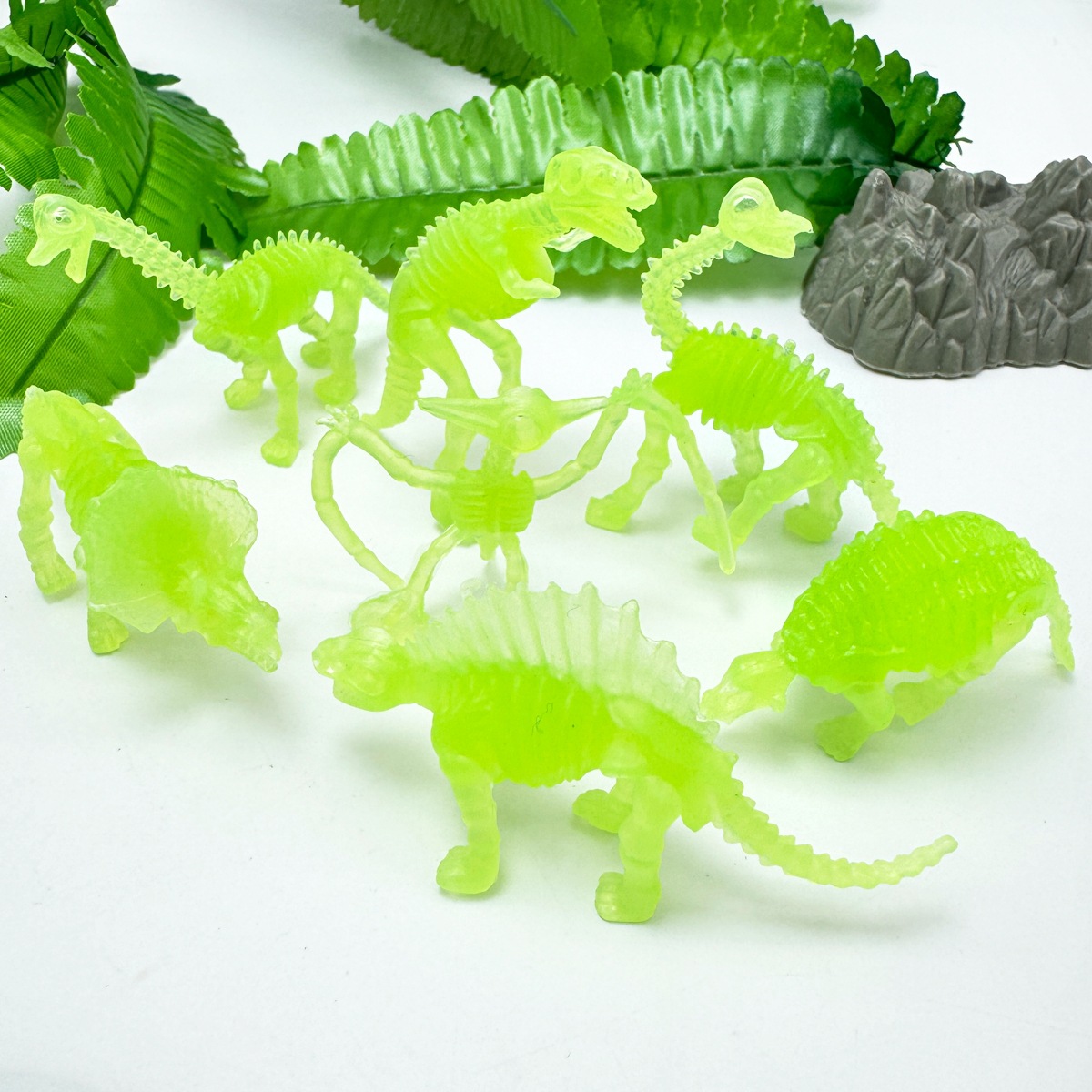 恐龙玩具实物图