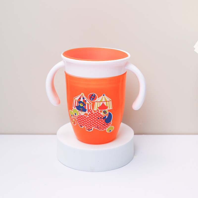 婴幼儿学饮杯实物图