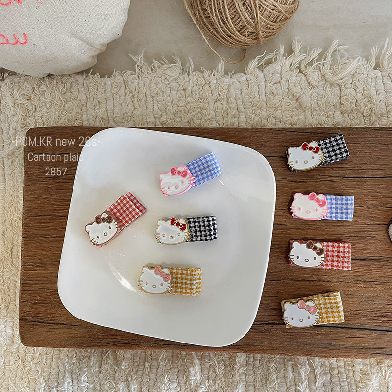 New Korean-style sweet and beautiful checkered kt cartoon hair clip, handcrafted children's side broken bangs clip, paired duck clip hair accessory Specification image