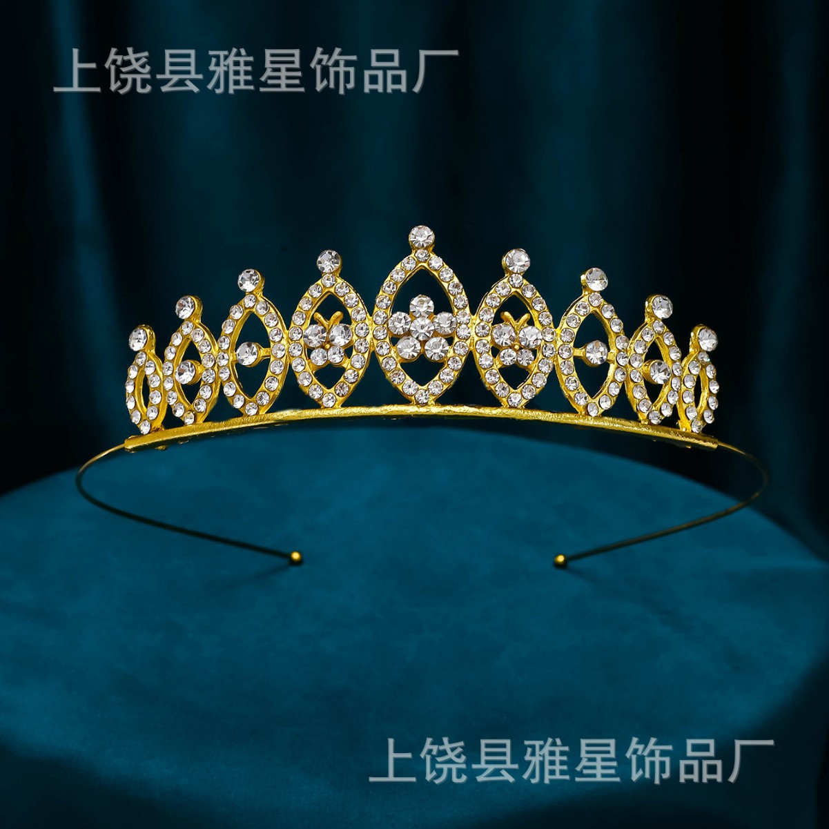 A novel and revamped minimalist children's crown, cute hair band for girls, princesses, babies, festival performance hair accessories, and brides Specification image