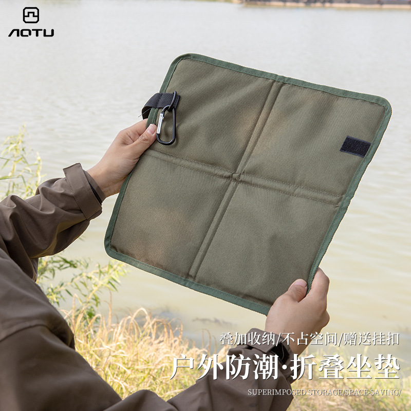户外折叠坐垫便携防水加厚防潮地垫登山子草地露营徒步隔凉野餐垫