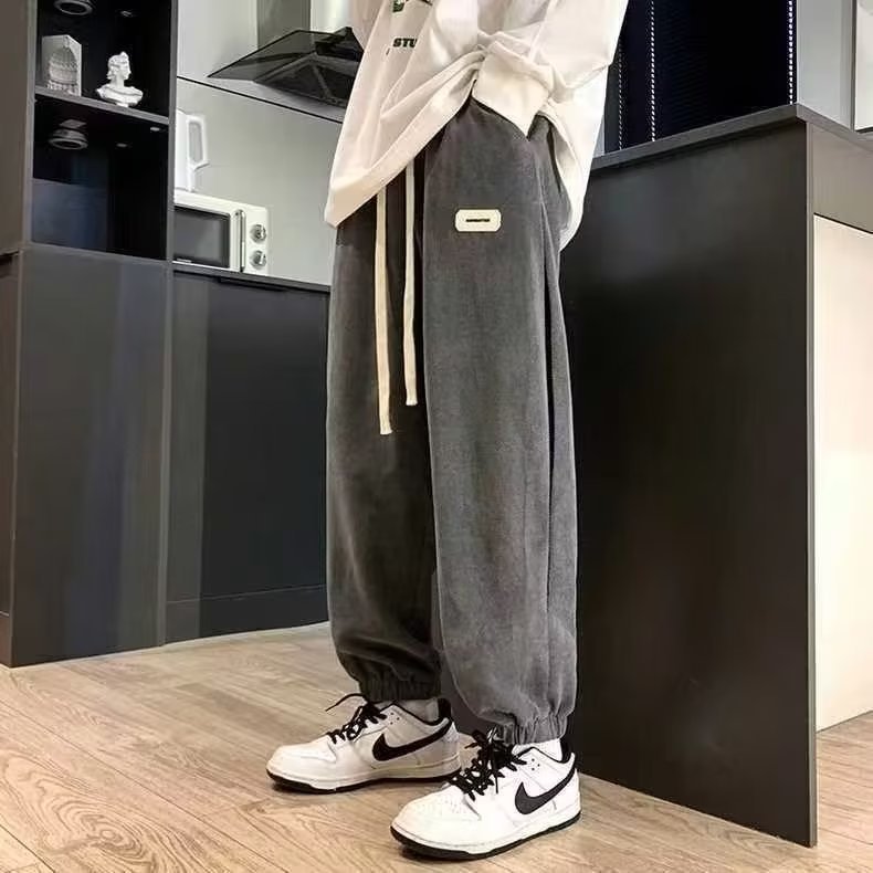 Spring and autumn casual sportswear pants, men's winter loose fleece tight-fitting pants, fashionable and versatile trendy brand ins sweatpants in solid colors Item Picture