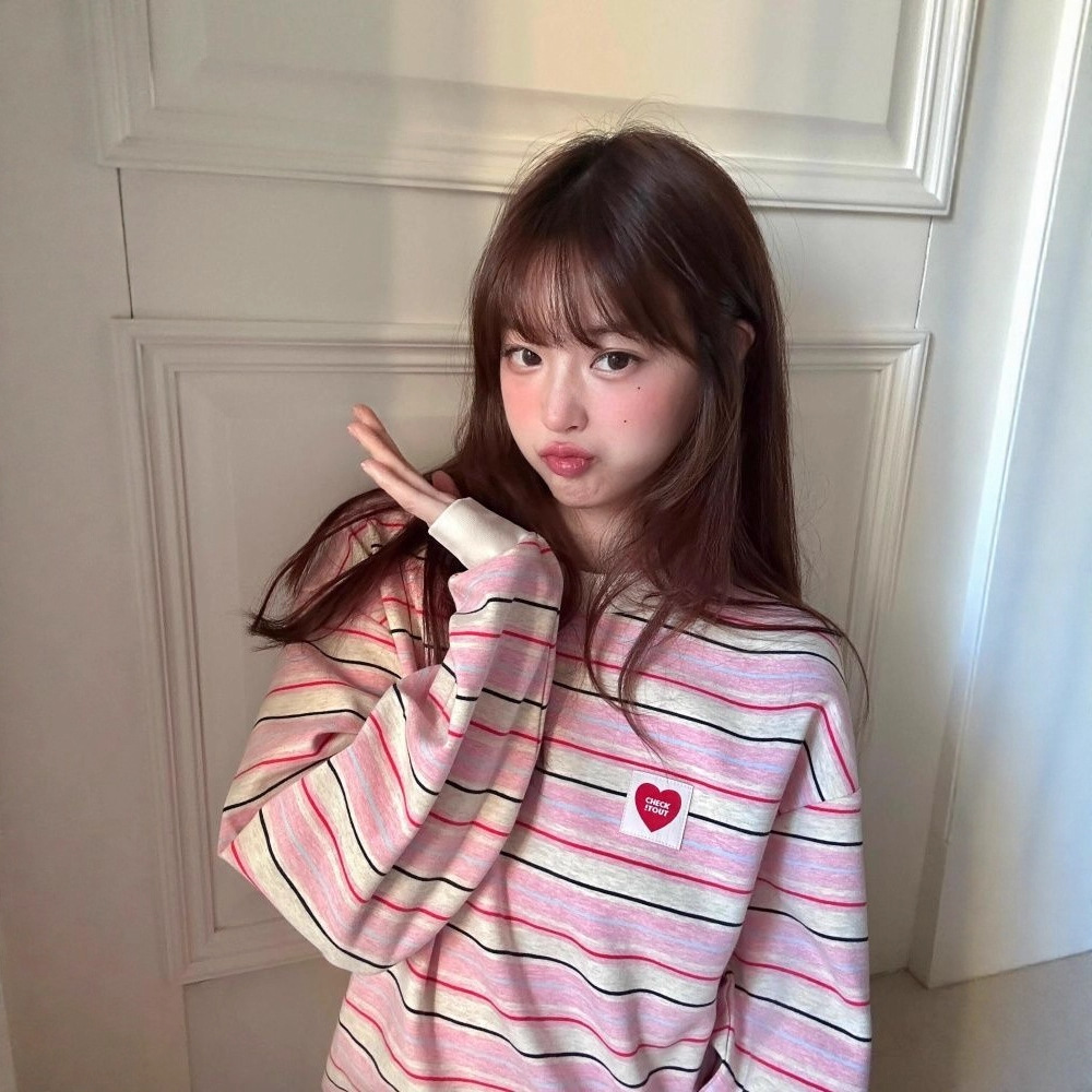 韩系甜美条纹圆领长袖t恤女秋季新款宽松显瘦慵懒风撞色百搭上衣