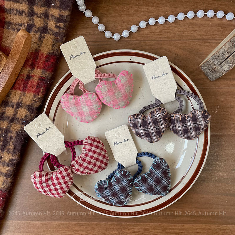New Korean autumn and winter retro checkered heart-shaped hair band, soft and cute double heart-shaped headband, Korean girlish style hair tie details Picture