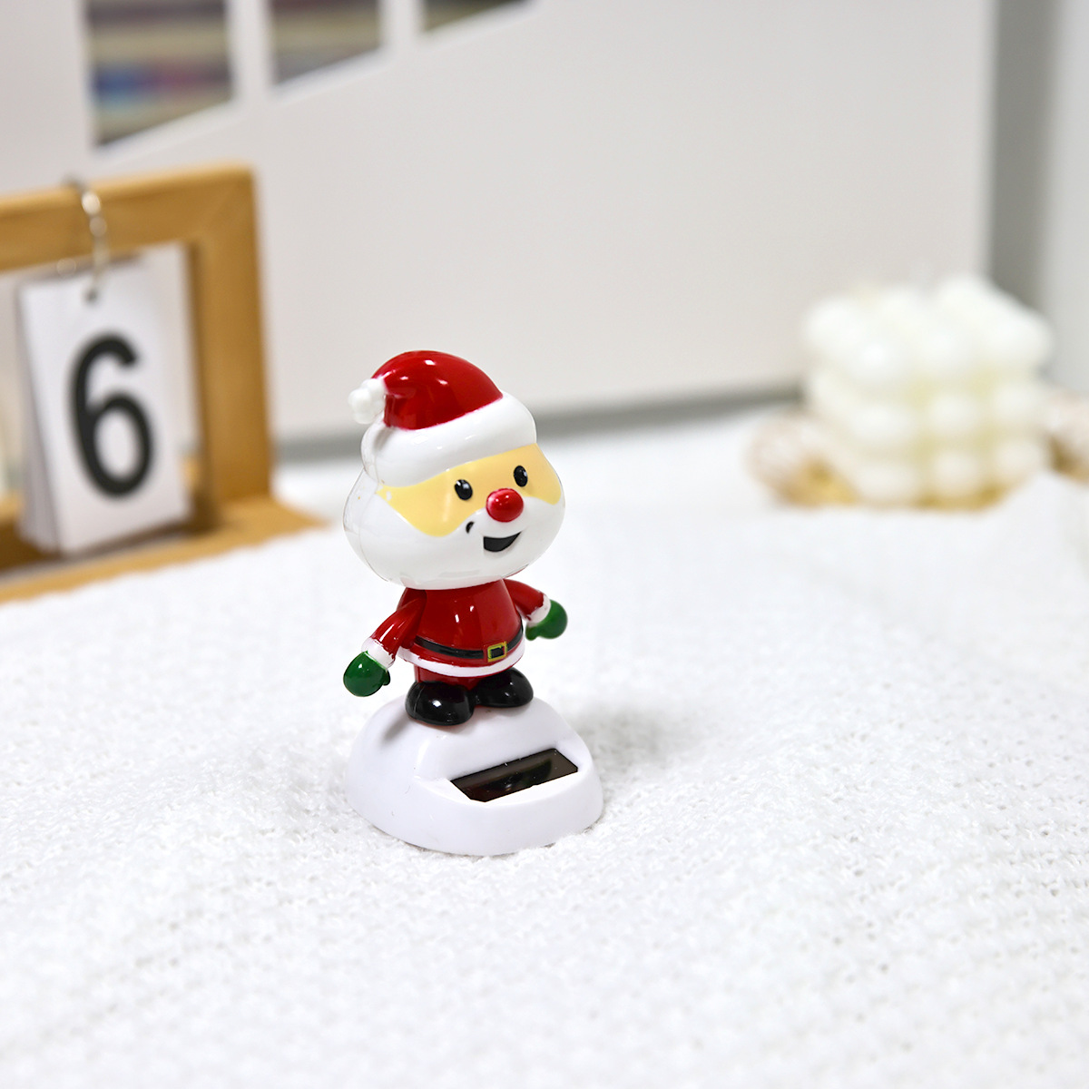 Factory direct sales of solar car interior ornaments, Christmas festival gifts, and cute Santa Claus decorations available for wholesale Specification image