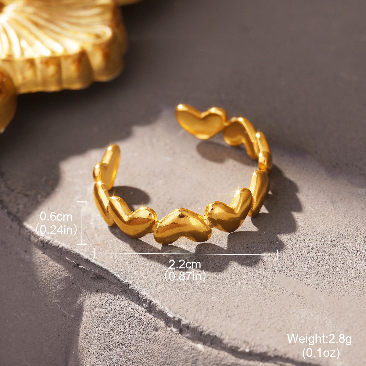 Cross-border European and American fashion golden titanium steel geometric opening adjustable ring, a niche and high-end stainless steel ring Application Scenario