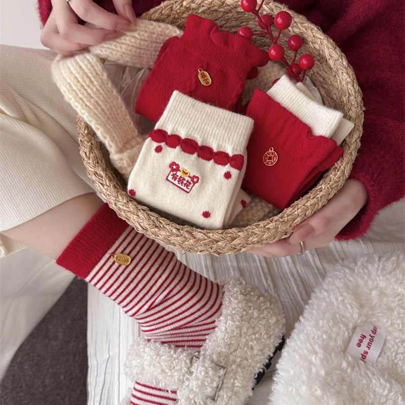 Striped red wool socks for the zodiac year, thick and warm cashmere accessories for women in autumn and winter, New Year Korean-style pile socks 5