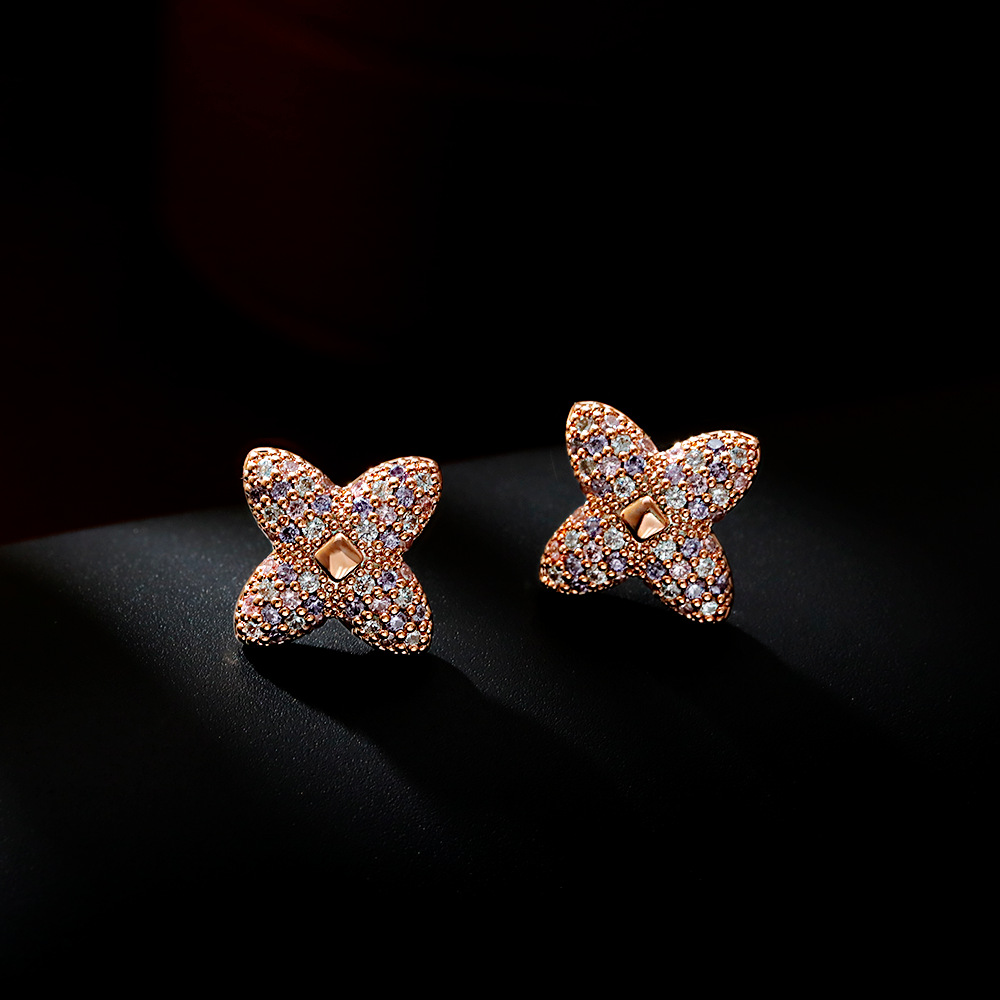 Hyacinth925 agujas de plata atmosférico premium sense ligeros pendientes de lujo de alta calidad circonitas micro incrustaciones triples flores de cuatro hojas pendientes mujer