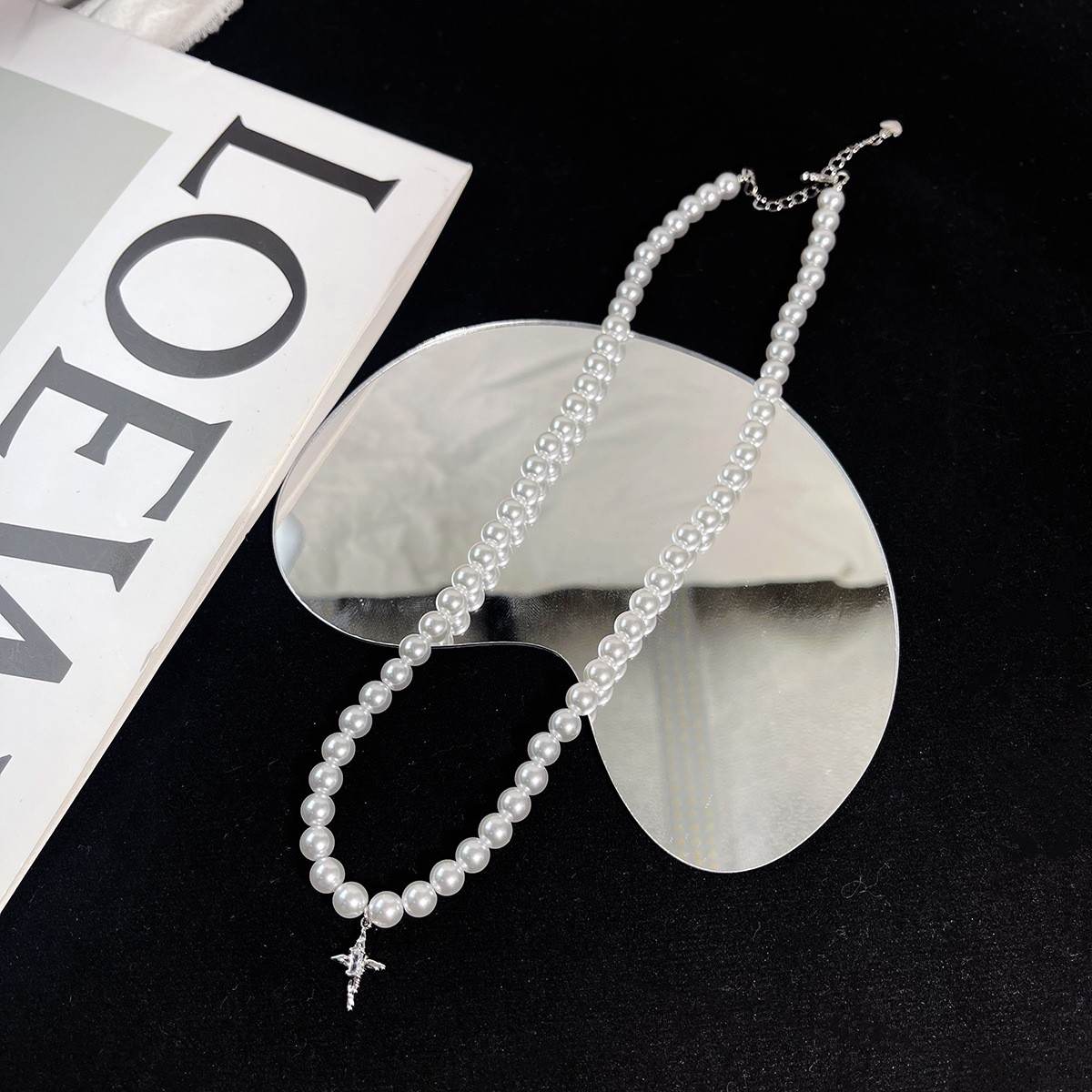 Non-fading starlight patchwork pearl necklace 2024 new style simple pendant necklace, exquisite, shiny, versatile and fashionable details Picture