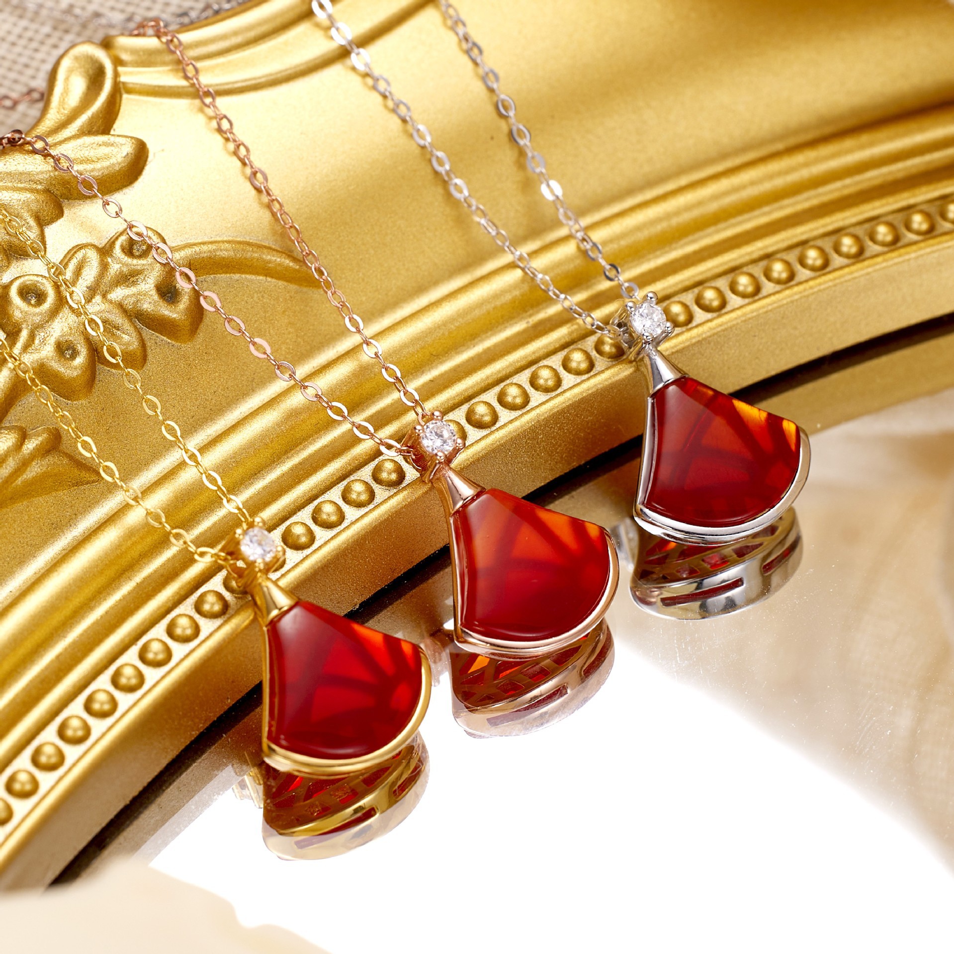 S925 silver little dress necklace, white shell red agate pendant, little dress necklace, women's counter gift, Qixi Festival present details Picture