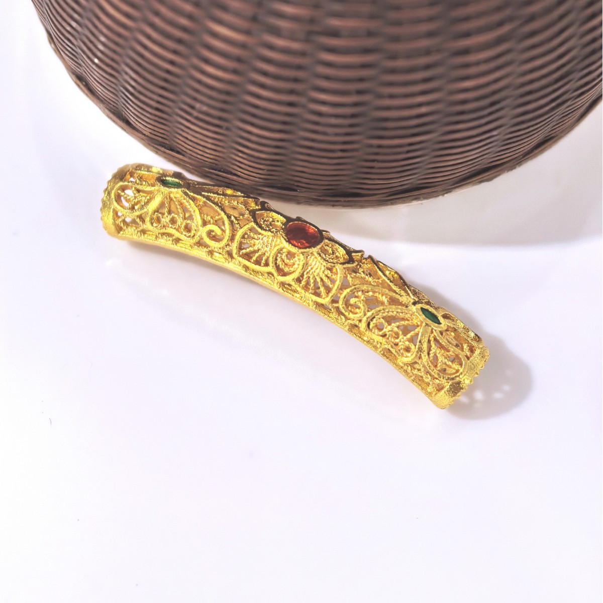 DIY new Chinese-style exquisite and light luxury small accessories with electroplated sand gold inlaid corundum hollowed-out small flower elbow pipe fittings Specification image